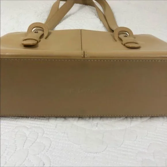 M London Italian Leather Handbag beautiful tailored look. - Picture 2 of 7